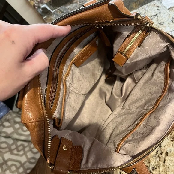 Purse - Picture 3 of 3